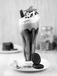 Mint & Oreo Shake