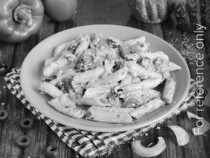 Penne White Sauce Pasta With Mango Juice