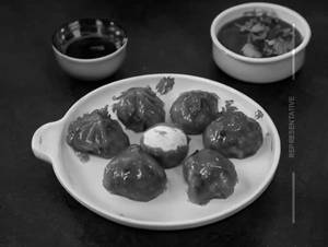 Chicken Manchurian Momos