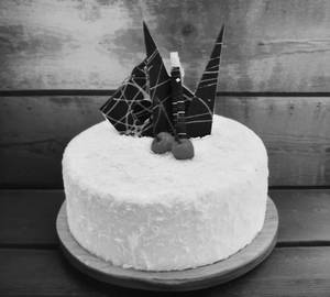 Whiteforest Cake (eggless)