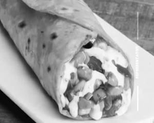 Mayonnaise Schezwan Cheese Frankie