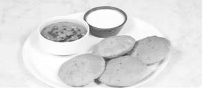 Puri 4 Pcs + Aloo Masala / Palak Puri + Aloo Masala