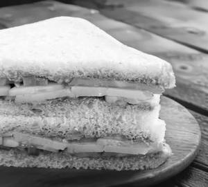 Bombay Kaccha Sandwich