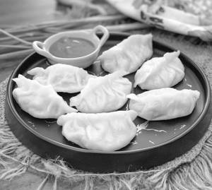 Paneer Momos (10 Pcs)