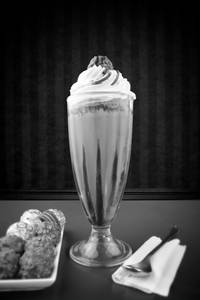 Ferrero Rocher Shake [350 Ml, Serves 1]