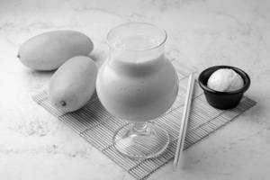 Mango Blossom Milkshake