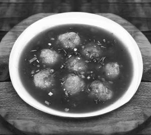 Veg Manchurian Gravy (8 Pcs)