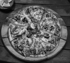 Chicken Tikka Pizza