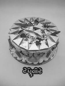 Kaju Katli Cake [450 Grams]