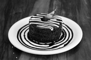 Dark Chocolate Well Cake
