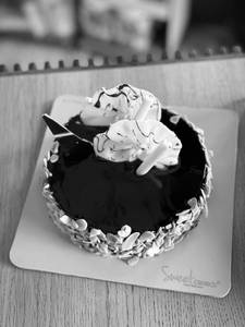 Choco Almond Cake 500 Gms