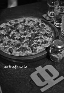 Pepper Chicken Pizza Medium - 6 Piece