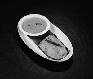 Bhapa Ilish Boneless