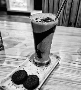 Oreo Milk Shake