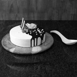 Choco Vanilla Cake Eggless