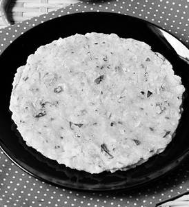 Masala Akki Roti [1 Pc]