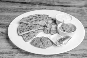 2 paneer paratha