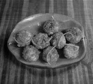 Veg kurkure momos