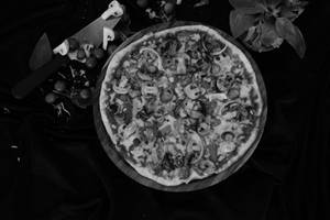 DEVIL MUSHROOM Pizza