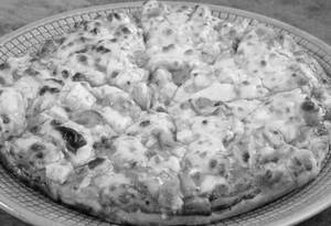 Cheese And Paneer Pizza