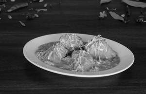Murgh Azad'S Special Gravy [4 Pieces]