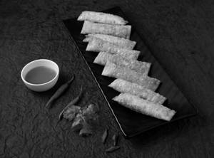 Dragon Rolls With Garlic Sauce