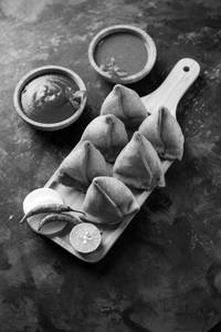 Samosa Combo [5 Pieces]