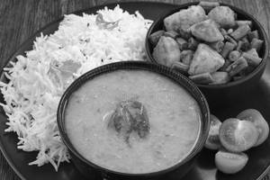 Lunch ( 2p ghee roti dal fry jeera rice Matar paneer with salad 