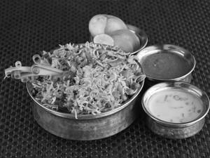 Veg Dum Handi Briyani + Veg Raita