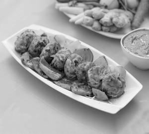 Paneer Tandoori Momos [8 Pieces]