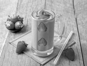 Strawberry Malai Milkshake