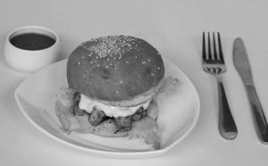 Paneer Tikka Burger