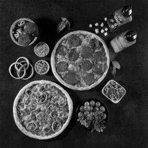 Combo Of 1 Veg And 1 Non-Veg Pizzas