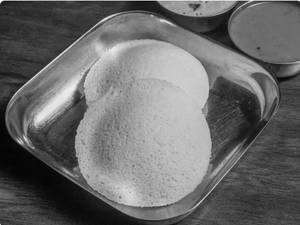 steamed idli