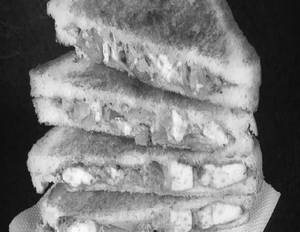 Paneer Tikka S/w Served With Fries