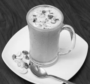 Dry Fruit Milkshake