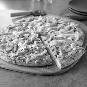 Roast Chicken Alfredo Pizza