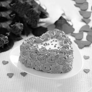 Strawberry Dream-heart Cake