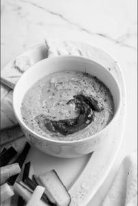 Spicy Garlic Yoghurt (50ml)