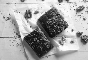 Chocolate Walnut Brownie (2Pcs)