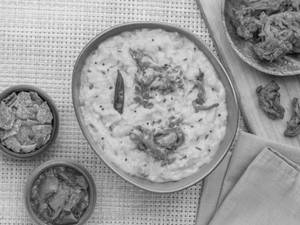 Kadhi Pakodi Khichdi [650 Ml]