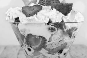 Vanilla Ice Cream Fruit Mixer