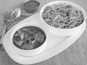 Veg Noodles With Chilli Paneer 