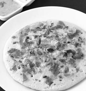 Tomato Onion Uttapam