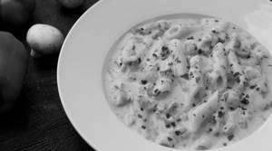 White Sauce Alfredo Pasta