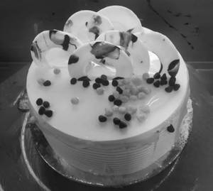 Butterscotch Double Butter Eggless Cake ( 1.35 Kg )