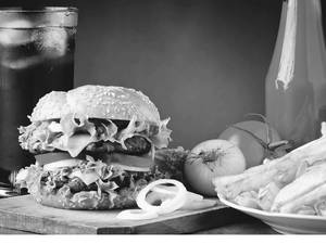 Maharaja Burger + Fries + Coke(200 Ml)