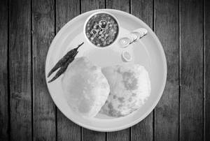 Chole Bhature [2 Pcs]