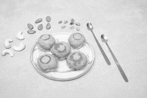 Besan/magas Laddu