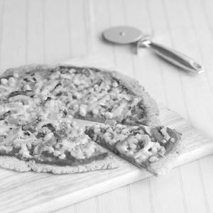 8" Veggie Corn Paradise Pizza with maida flour